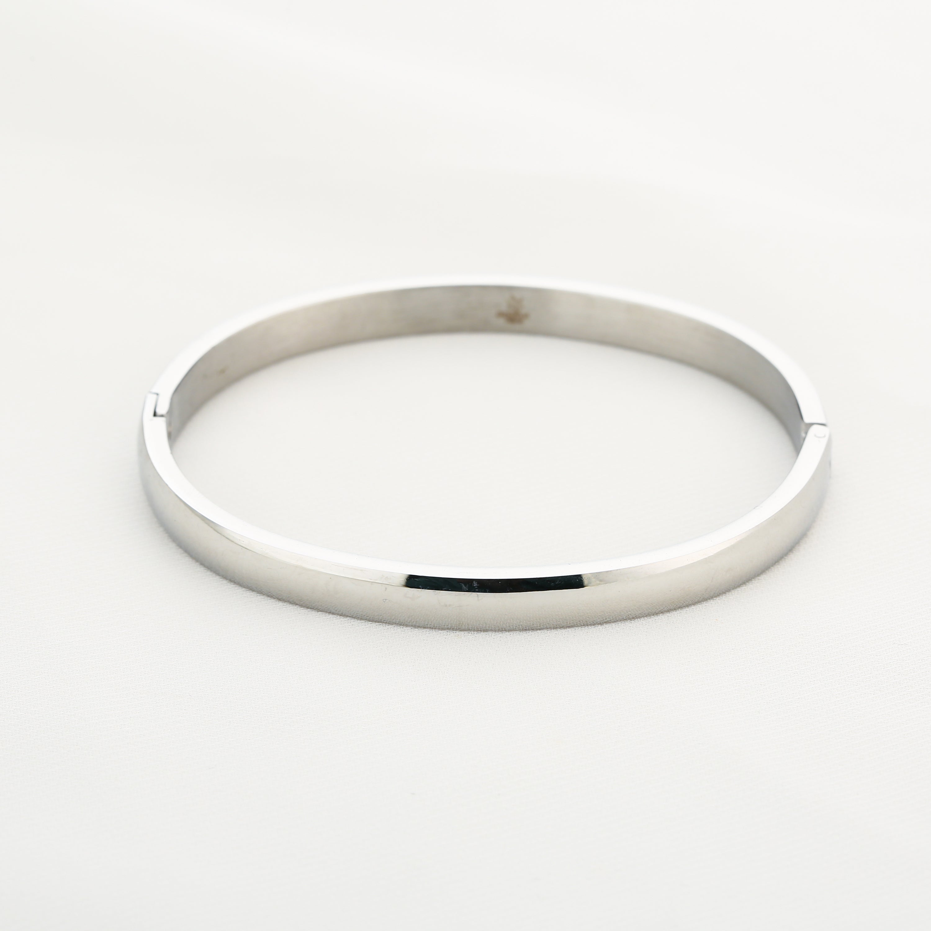 Minimal Open Cuff